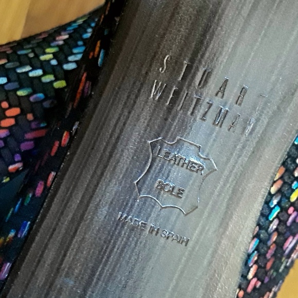 Like New! Stuart Weitzman Heels - Picture 7 of 8